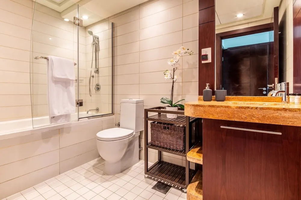 Luxury Redefined 1BR in the Heart of Downtown Dubai!