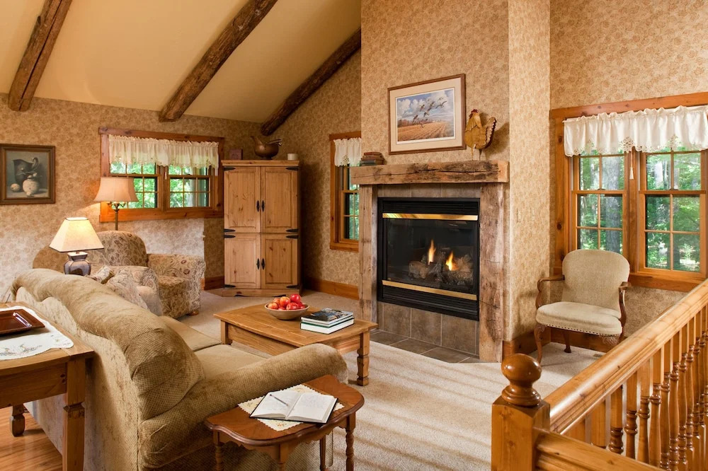 Chanticleer Cabins