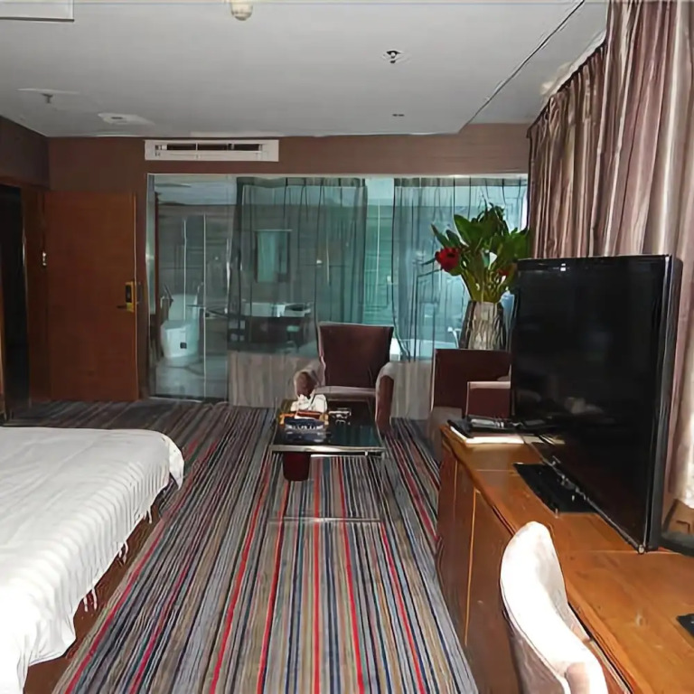 Golden Hotel