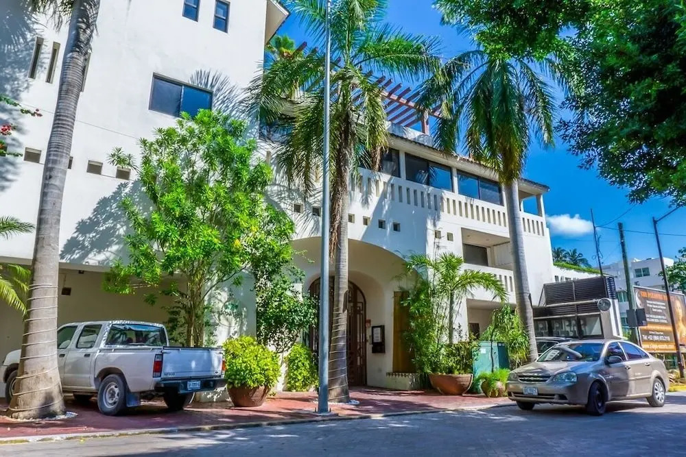 Royal Palms 3 1 Bedroom Condo by RedAwning