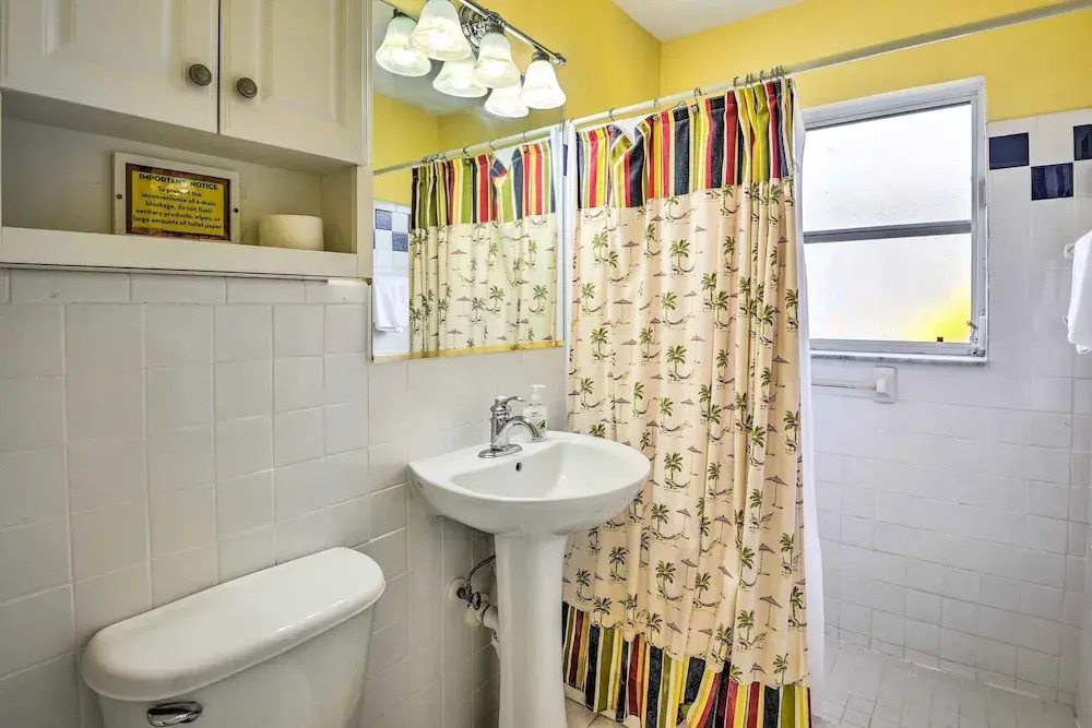 Nokomis Home w/ Gas Grill: 2 Blocks to Beach!