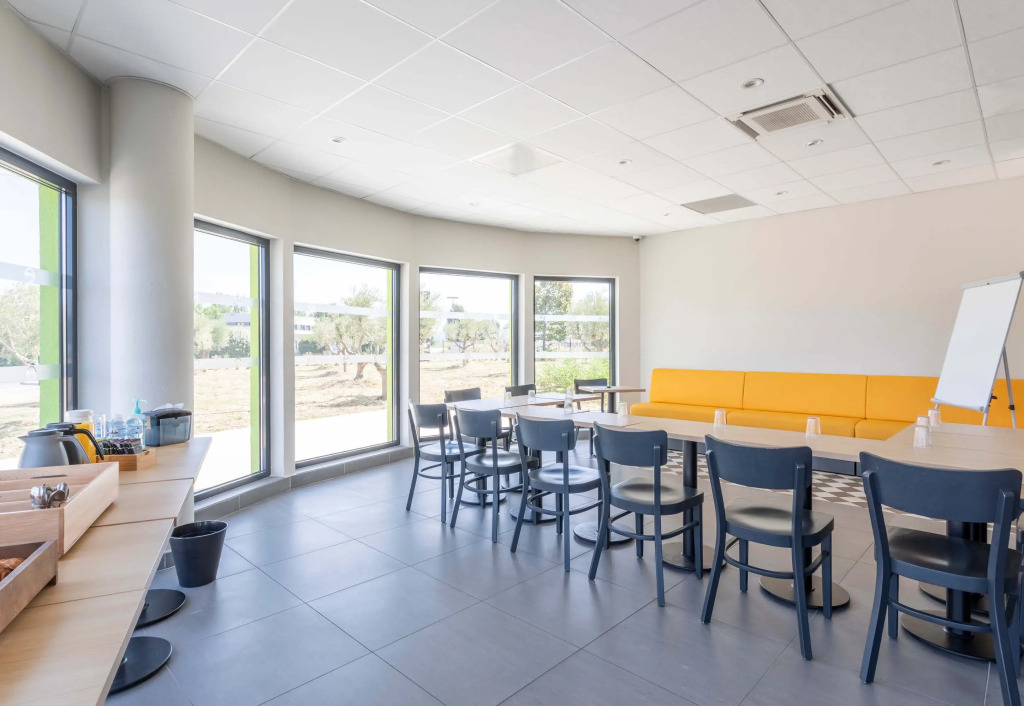 B&B HOTEL Saint-Martin-de-Crau Alpilles Camargue