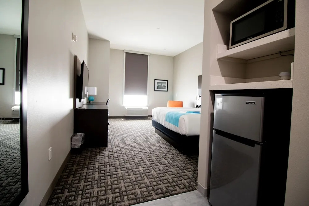 HOTEL PRYOR