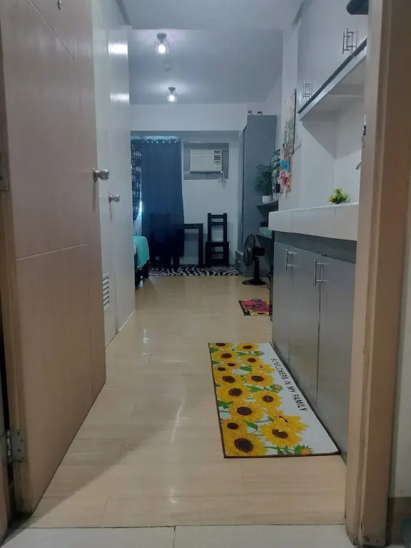 Luxurious City Getaway in Quezon City - Private Condo for Rent