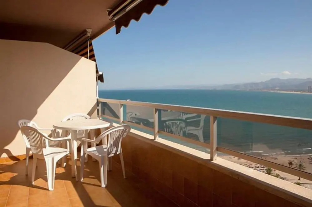 Apartamentos Florazar II Ajhory