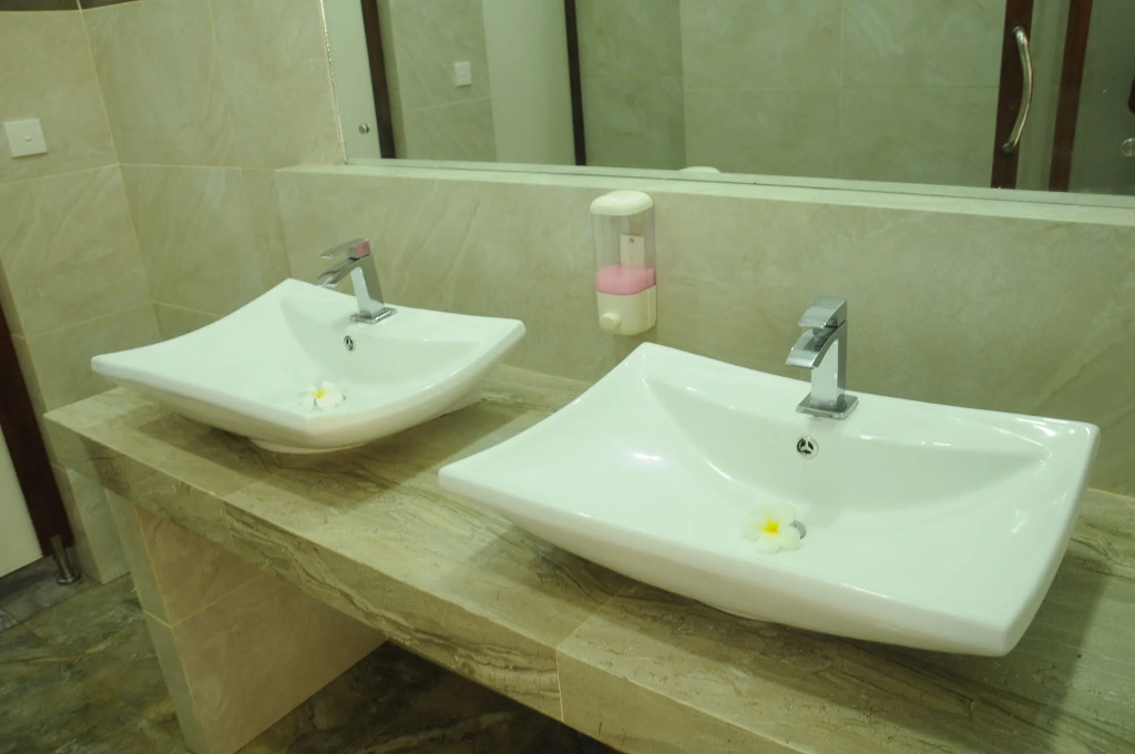 Serendib Beach Hotel