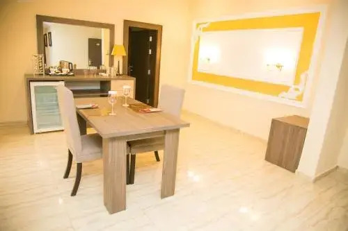Consort Luxury Suites