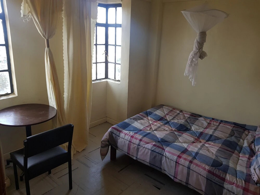 Cosy Sunflower House Nairobi with Wi-Fi