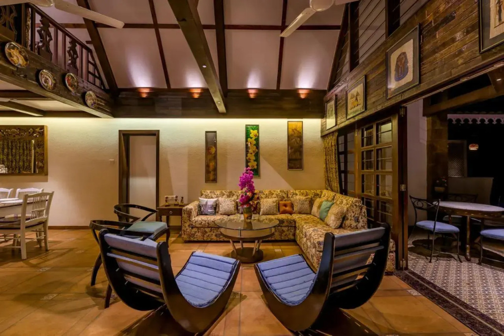 SaffronStays Tudor Rose -5BHK Panchgani Villa with Private Pool, Outdoor Bar & Pet-Friendly