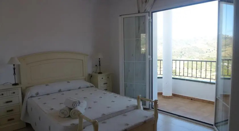 Villas Nerjazul - Las Lomas