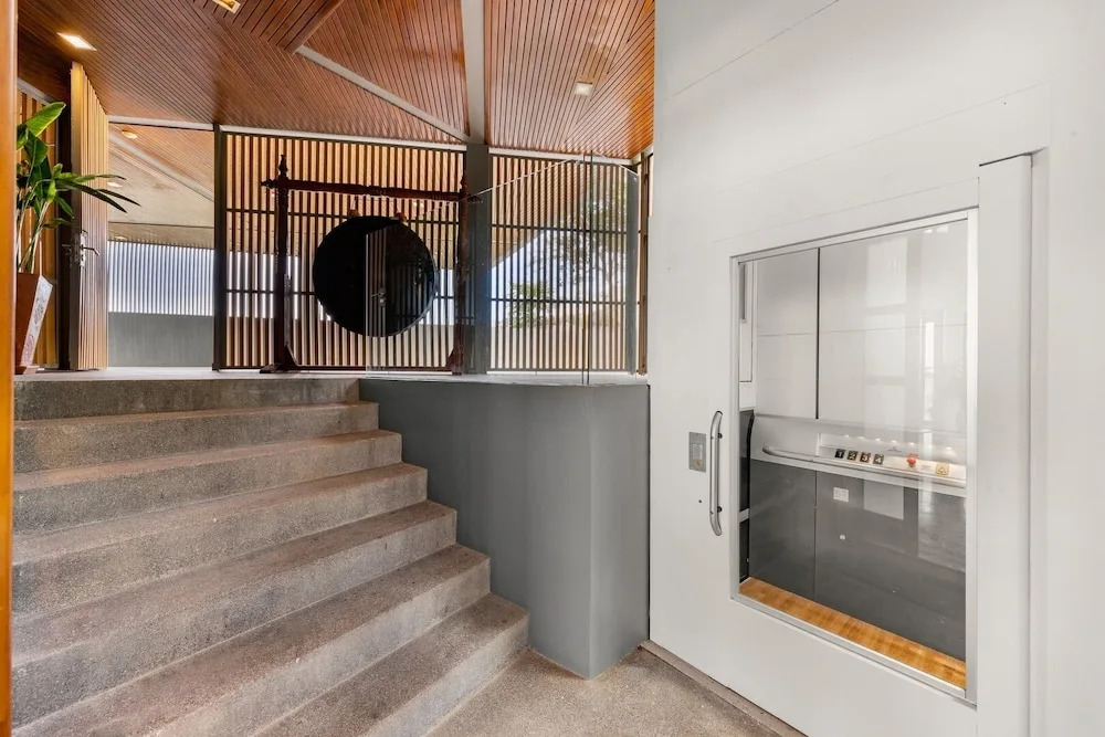 Villa Skyfall