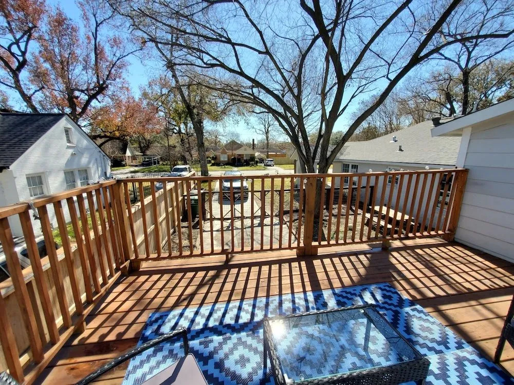 Wonderful Getaway Houston 2BR w/Balcony Views