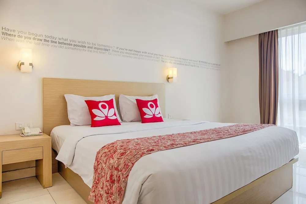 ZEN Rooms Kartika Plaza