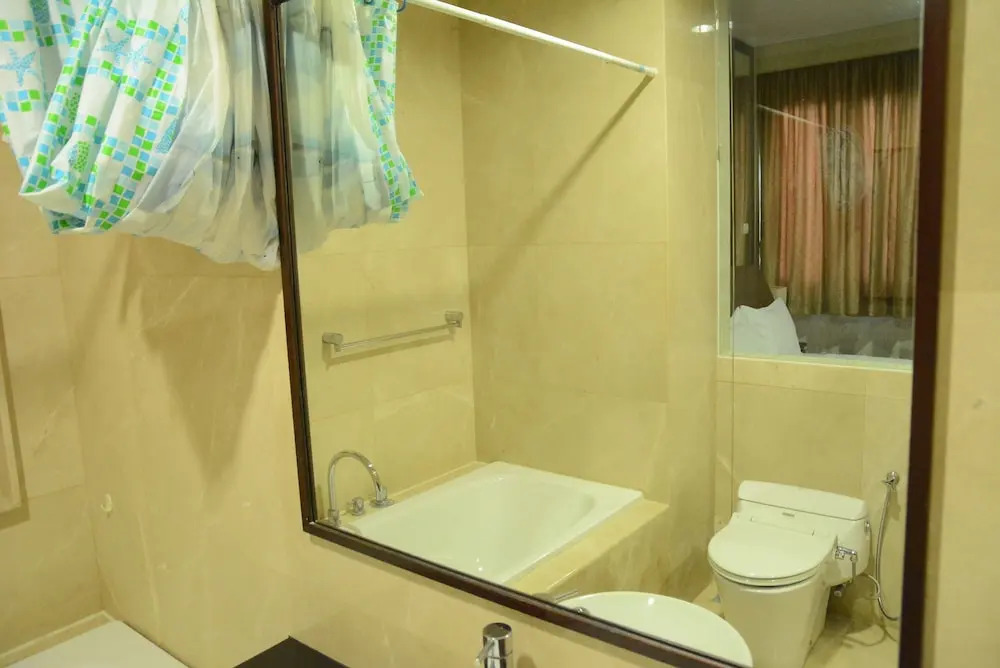 2 Bedrooms Pearl Garden by Travelio
