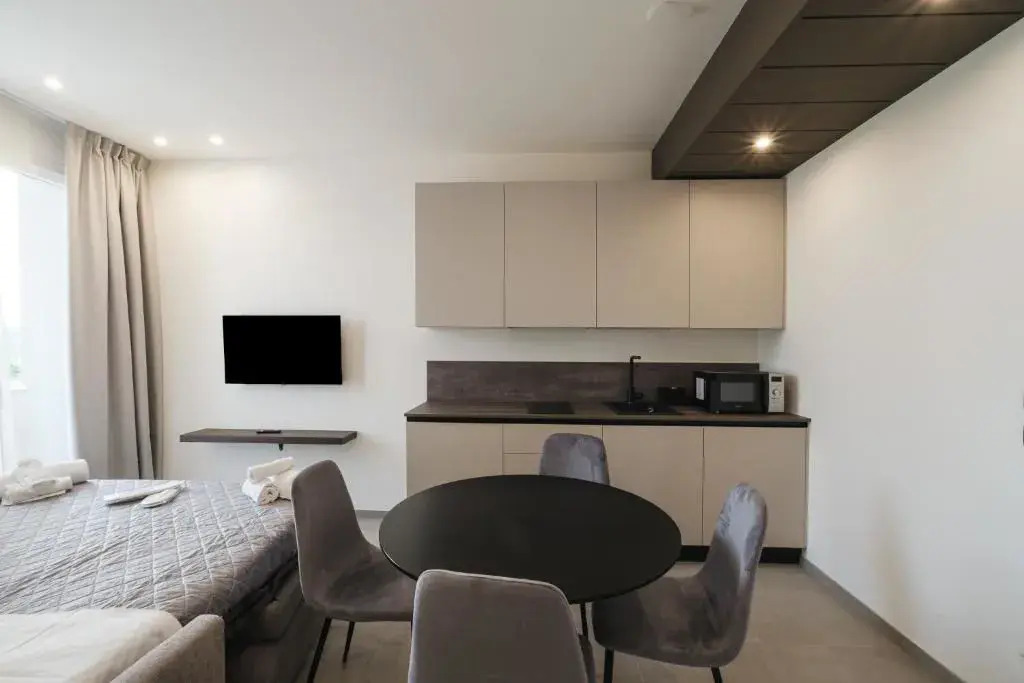 Residence Hotel Goldoni 6 Suite Apartment