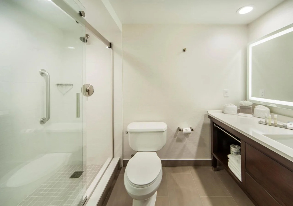 DoubleTree by Hilton Nanuet