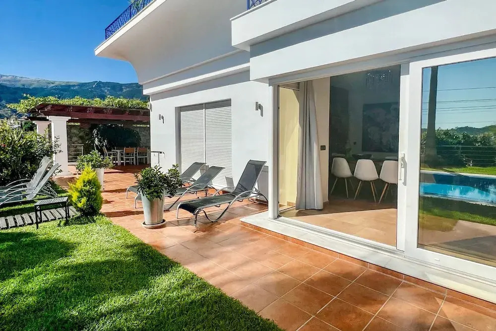 Villa Los Nísperos de Paco