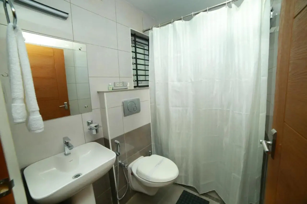 Treebo Sree Varshavilas Regency, 500 Mtrs From Guruvayoor Temple