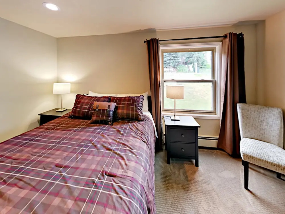 1040 Vail View Drive Condo Unit 305 2 Bedrooms 1 Bathroom Condo