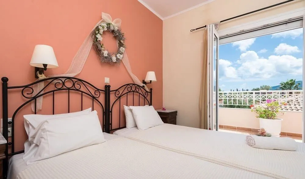 Lorenzo Villas with Private Pool, 200m from the beach, by ZanteWize