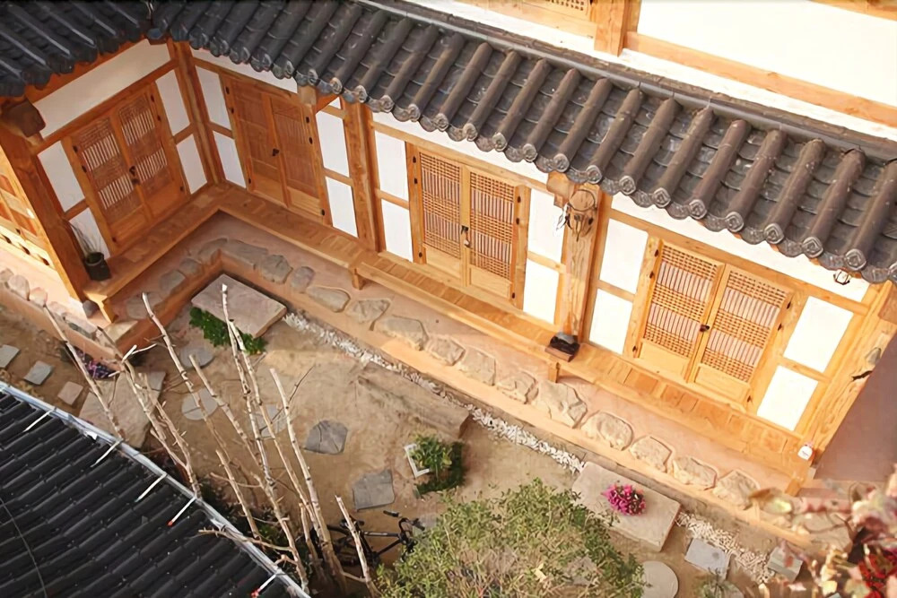 Jeonju Cheonnyunu-i-achim Pension