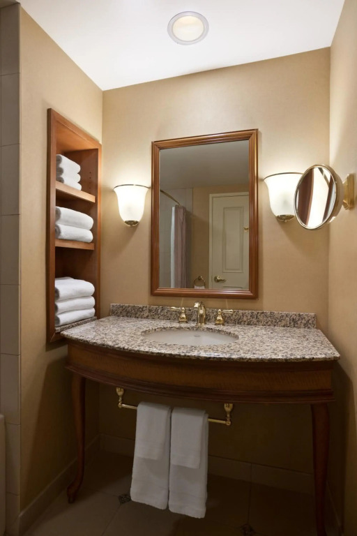 Harrahs Metropolis Hotel & Casino - A Caesars Rewards Destination