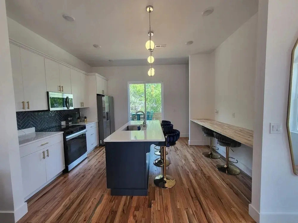 Pet-friendly Townhouse With Free Parking in TN