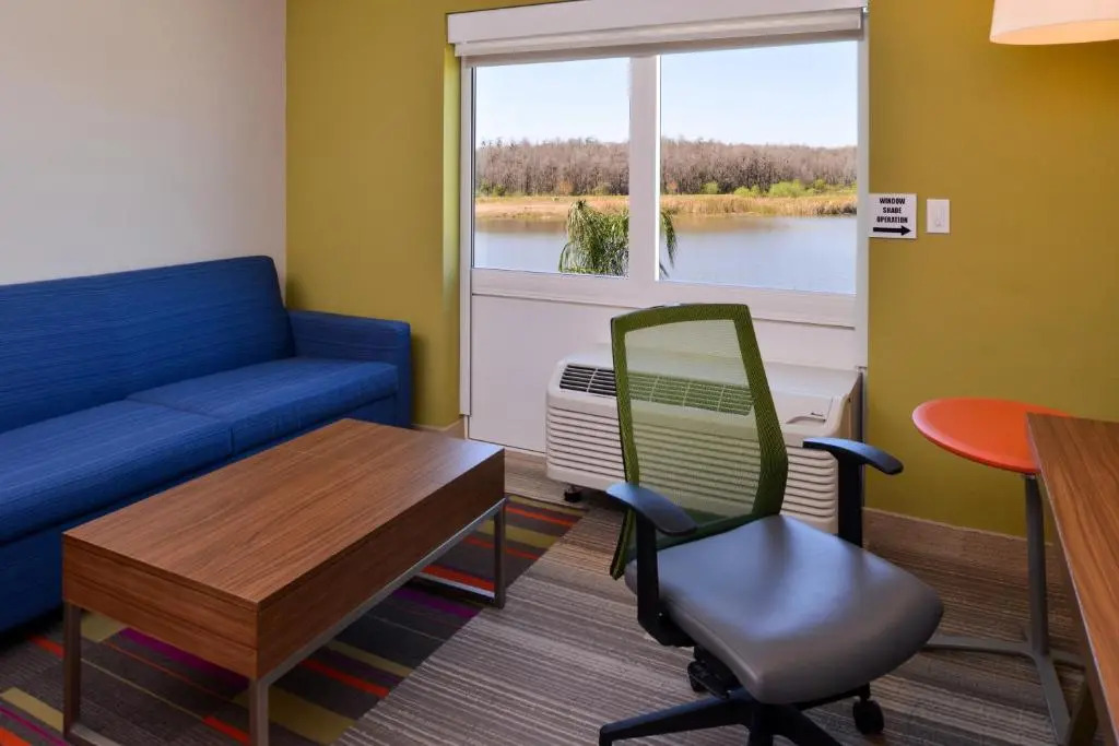Holiday Inn Express & Suites Trinity by IHG