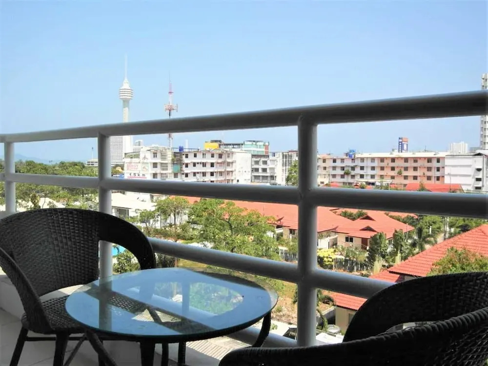 View Talay 2A 5th floor studio apartment with European style kitchen