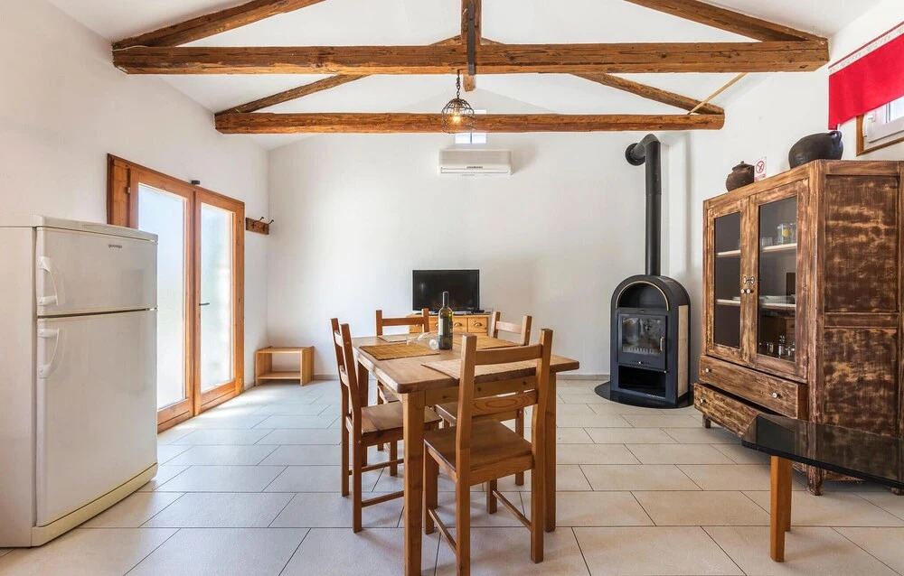 Beautiful Home in Pula With Wifi and 3 Bedrooms