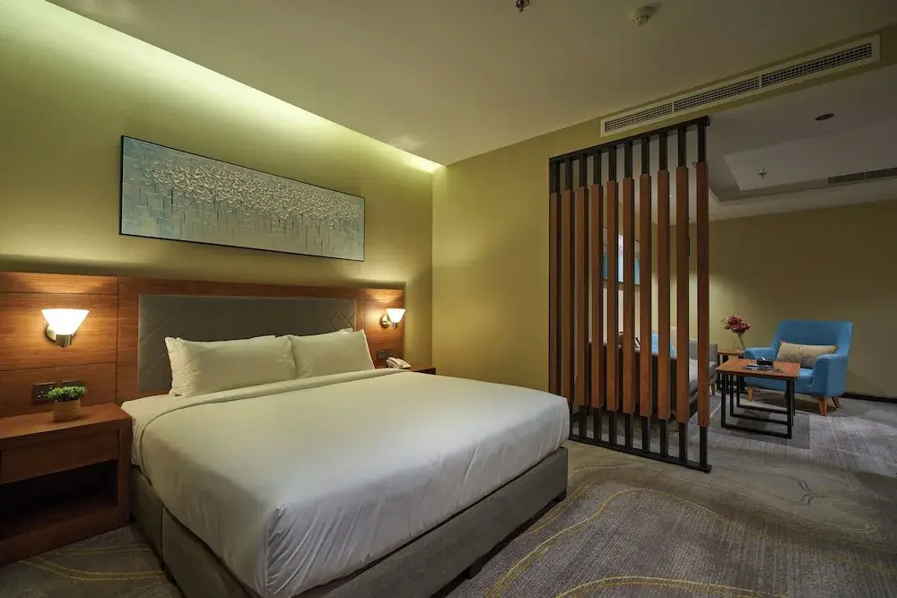 Platinum Hotel