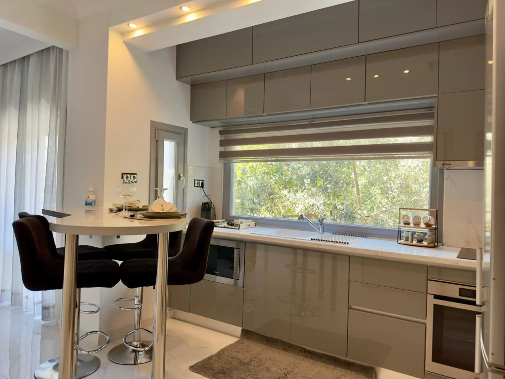 Luxurious Modern Home in Kalamaria, Thessaloniki