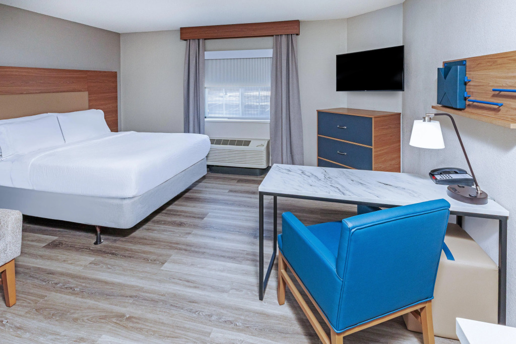 Candlewood Suites - Topeka West by IHG