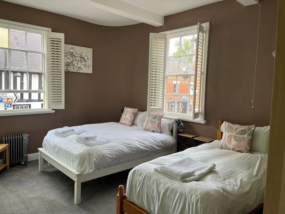 The Crown Hotel Southwell
