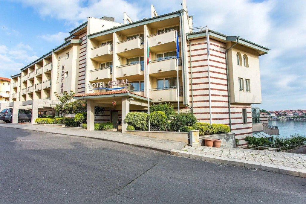 Hotel Antea - By The Sea