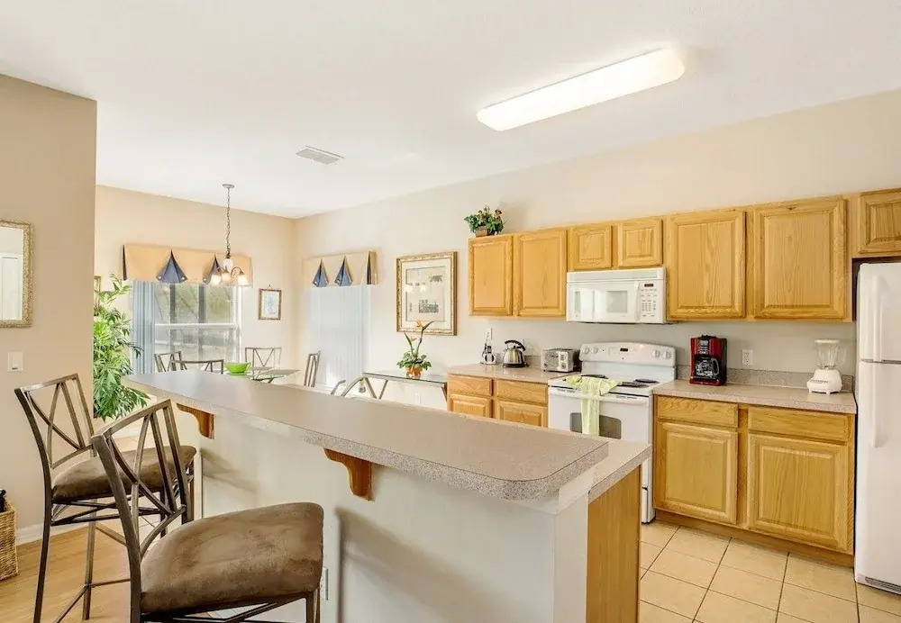 Beautiful, Spacious 5 bed Villa With Sunny Private Pool, Overlooking Conservation Land - 447