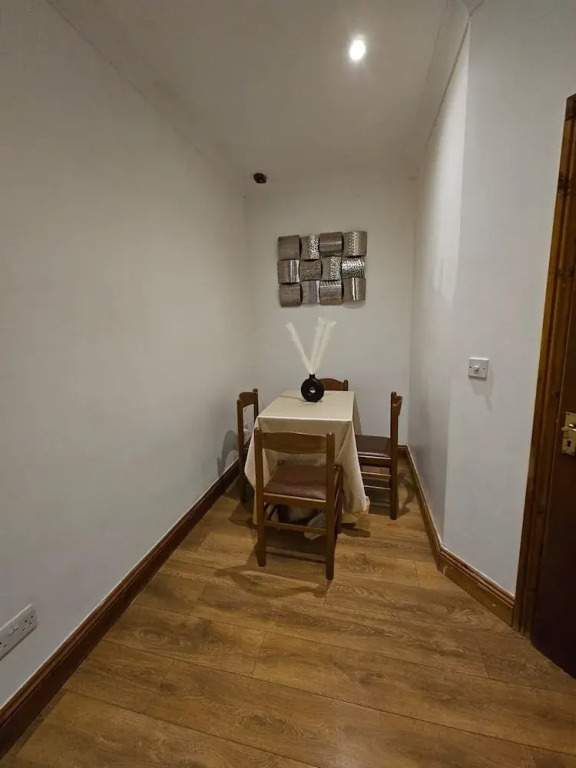 Primely Located 1-bed Apartment in Brighton
