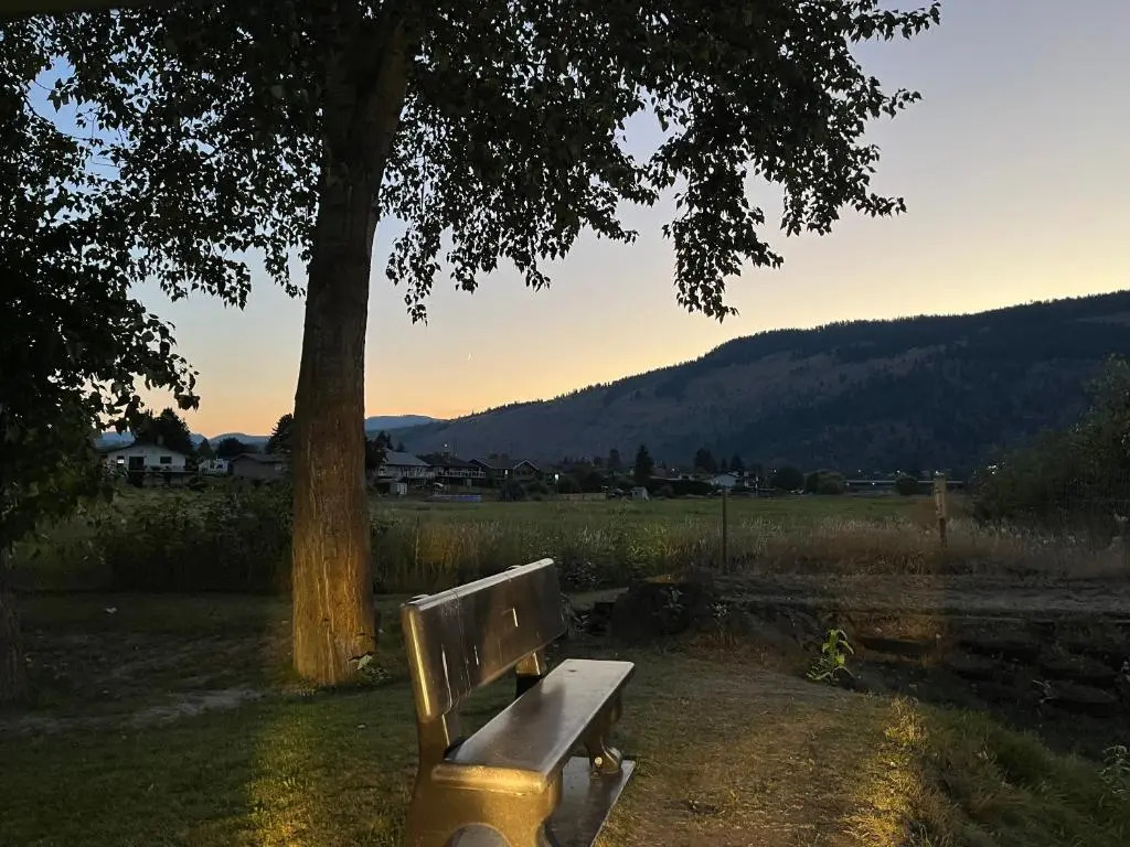 Sunny Shuswap B&B
