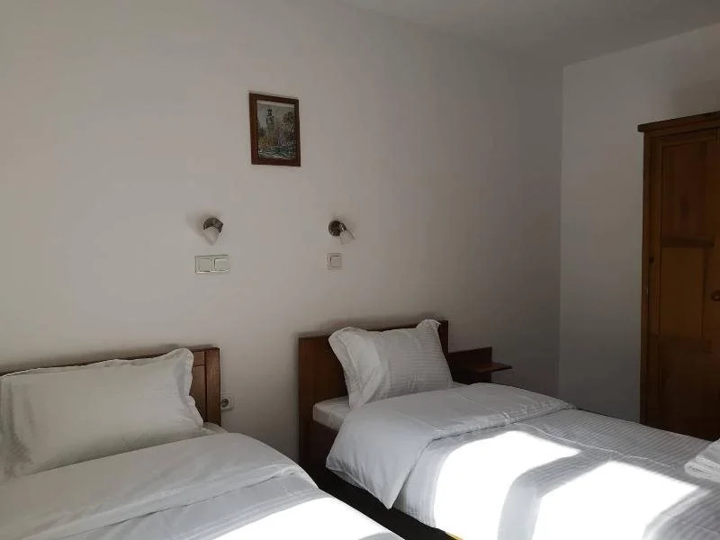 Todeva House Hotel and Tavern