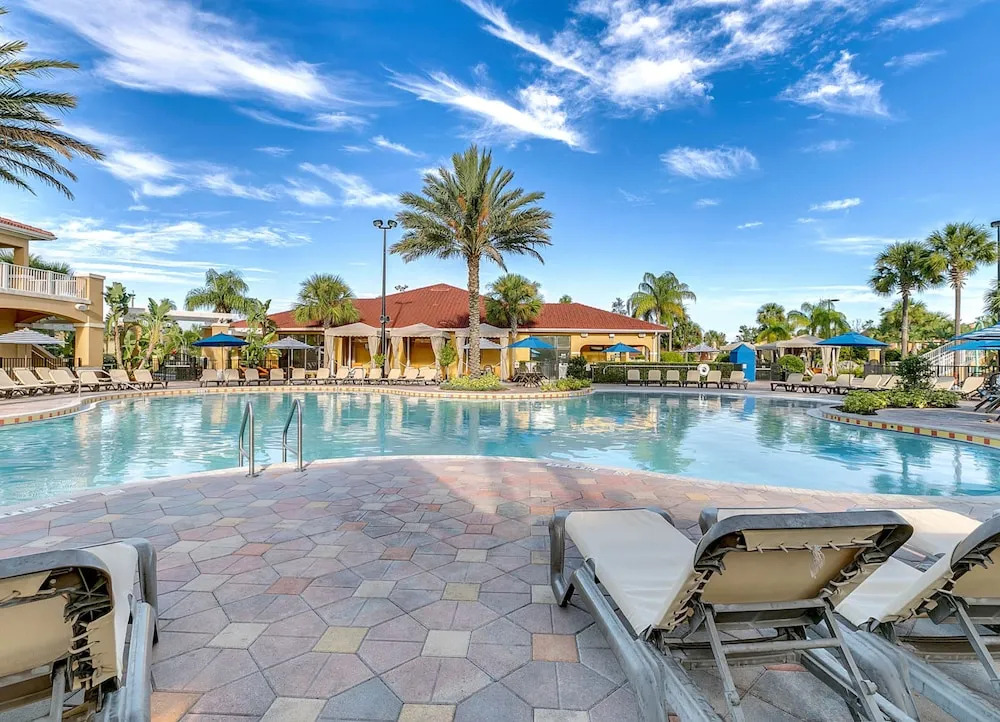2 Bedroom l Waterpark & Resort Amenities Included, Themed Rooms