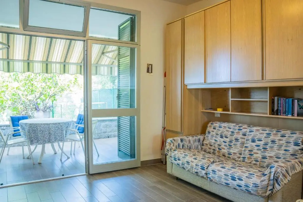 070 - Villa OLANDA con veranda VISTA MARE a 5 minuti SPIAGGIA con PISCINA CONDOMINIALE