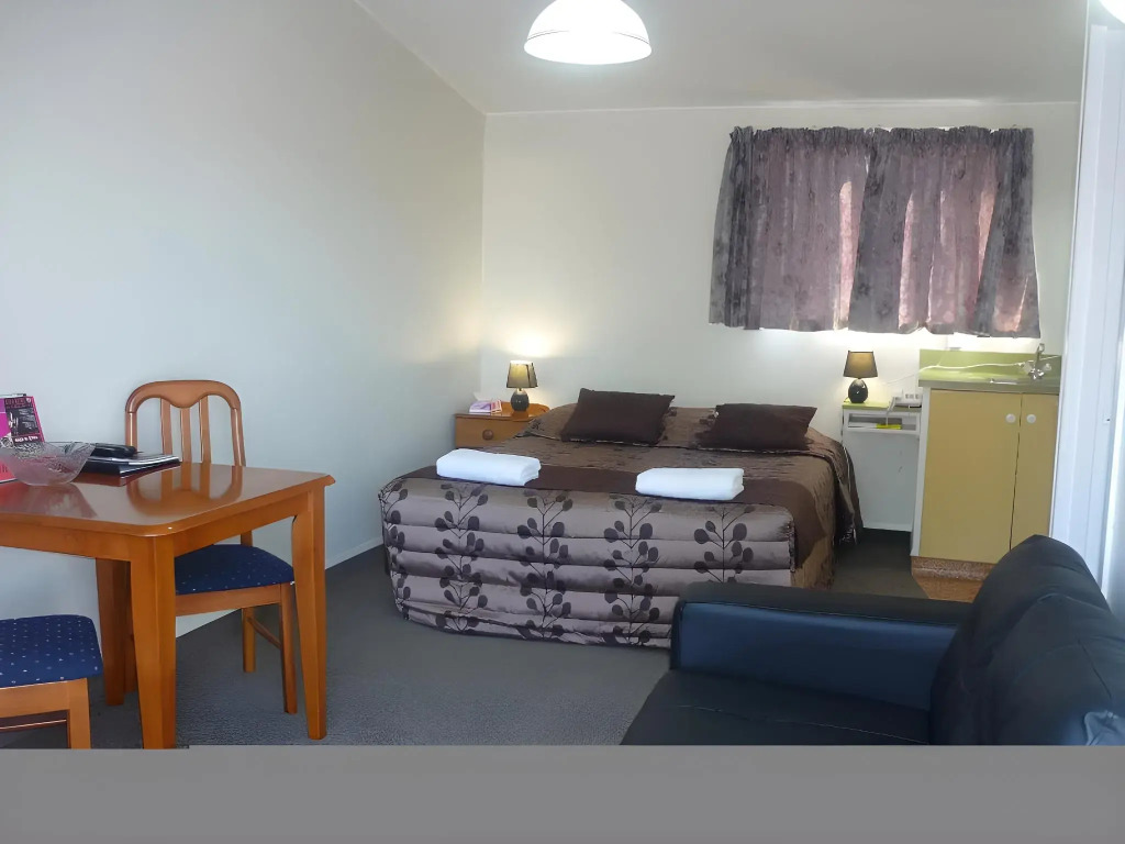 Spanish Lady Motel