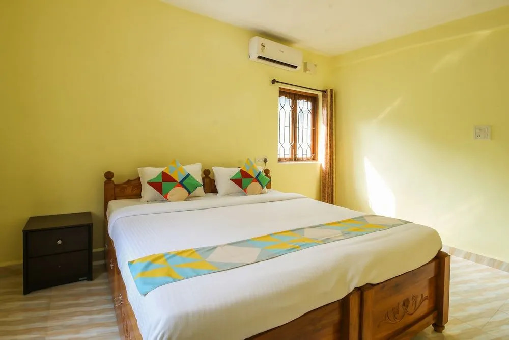 OYO 15529 Home Decent 2BHK Candolim