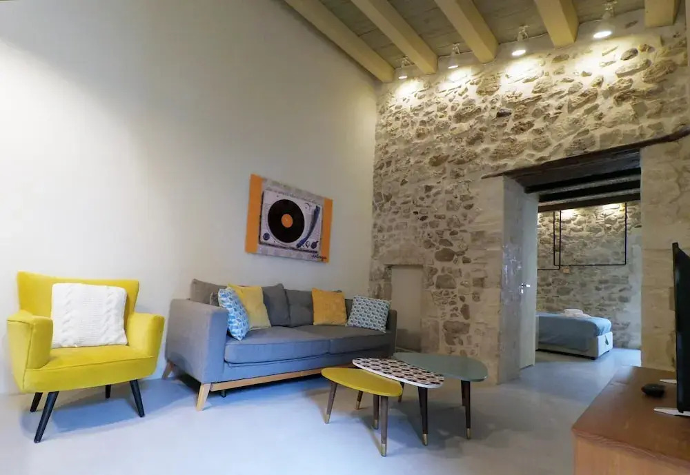 Sr-i754-giude36a1 - Ares Vintage Apartment