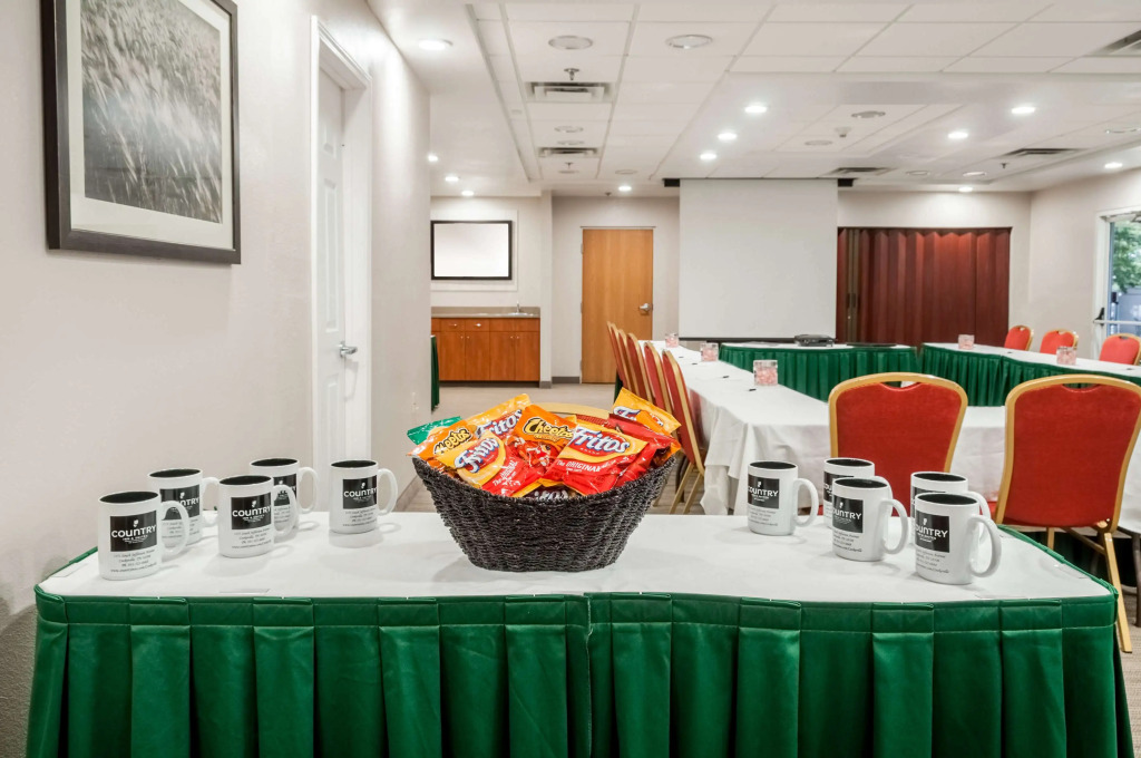Country Inn & Suites by Radisson, Cookeville, TN