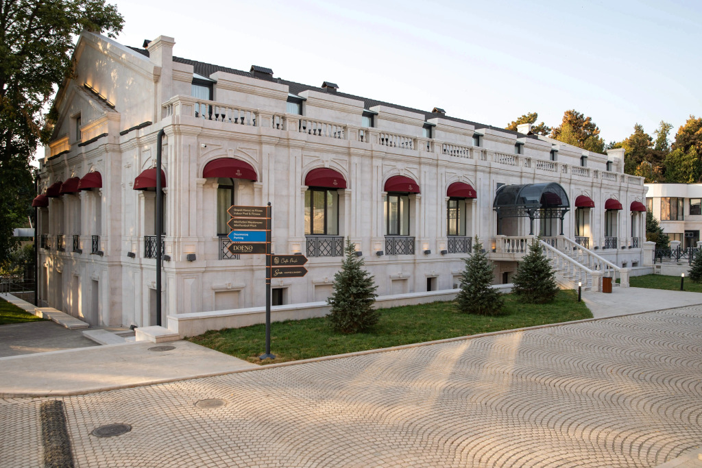 Palace Hotel