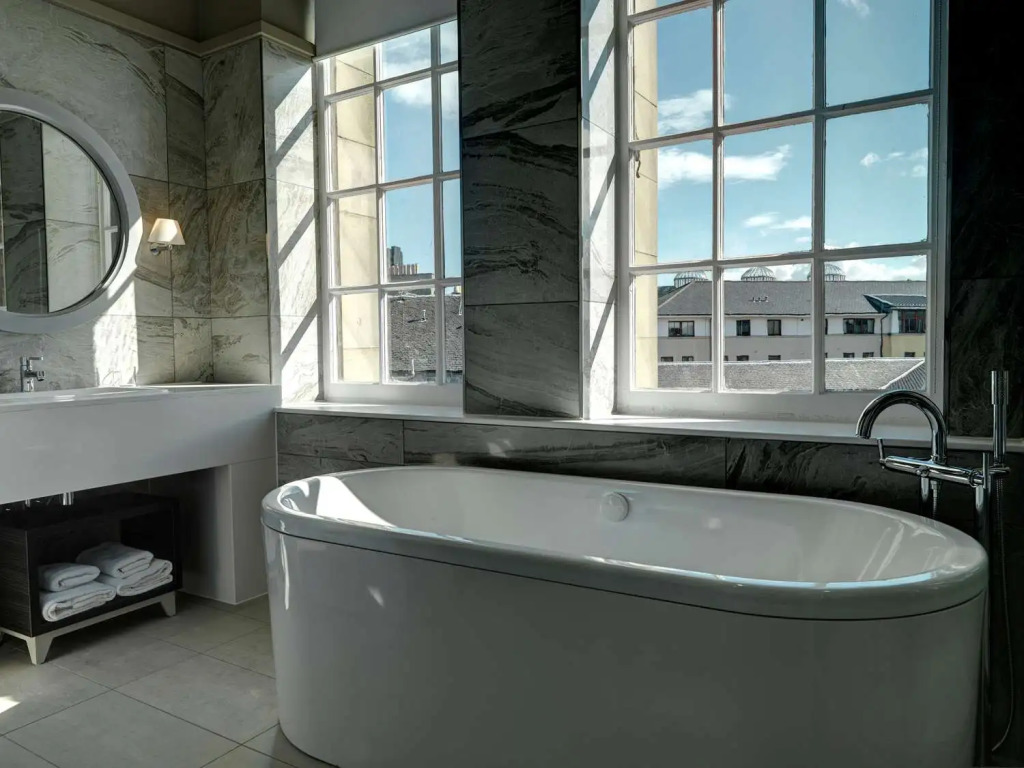 Doubletree by Hilton Edinburgh City Centre
