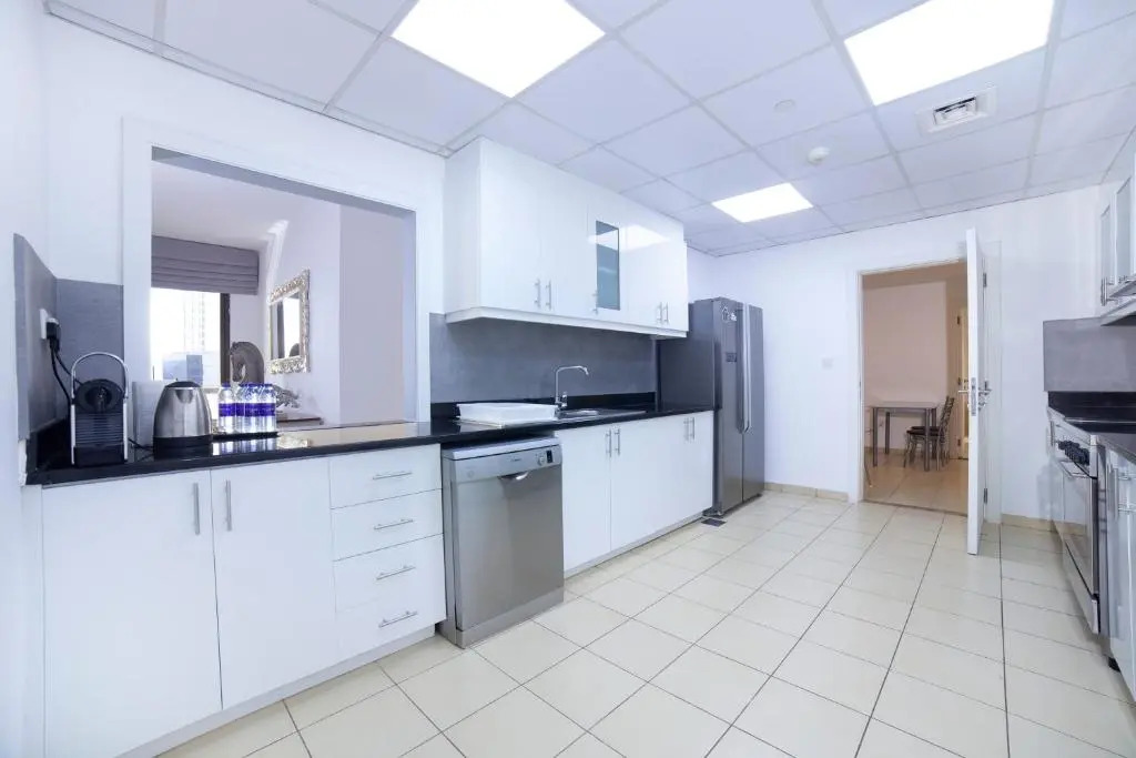 Stunning Marina & Sea View 4 Bedroom Apartment, Murjan 6 Jumeriah Beach