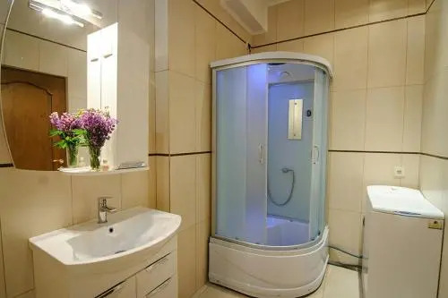 Apartment on brativ Rohatyntsiv 3