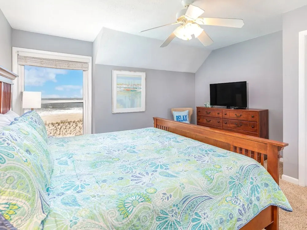 Tybee Lights 110C by Tybee Vacation Rentals